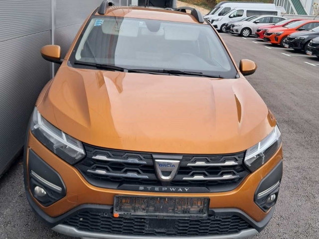 Dacia Sandero Stepway Essential 1.0 TCe CVT