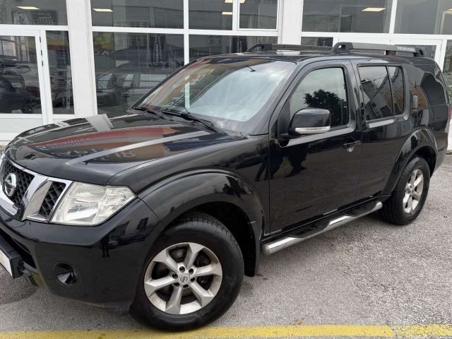 Nissan Pathfinder 2,5 dCi SE Aut.