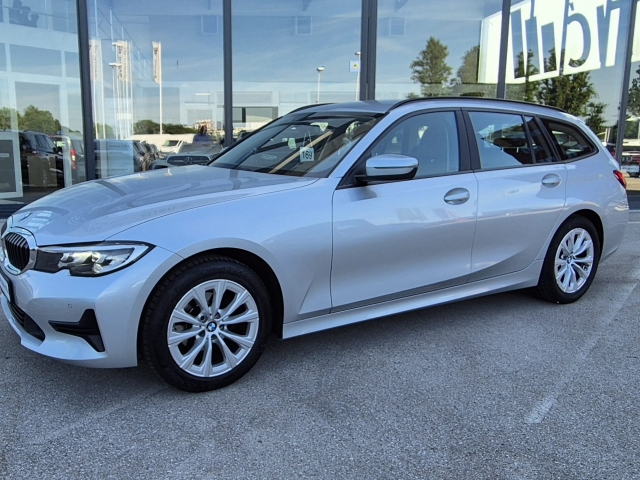 BMW 318d Touring *110 KW*ALU NAVI FULL LED TEMPOMAT*GARANCIJA*