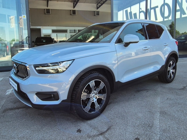Volvo XC40 D3 INSCRIPTION AUTOMATIK FULL LED KAMERA *GARANCIJA*