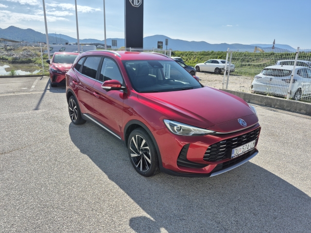 MG ZS LUXURY 1.5 HIBRIYD