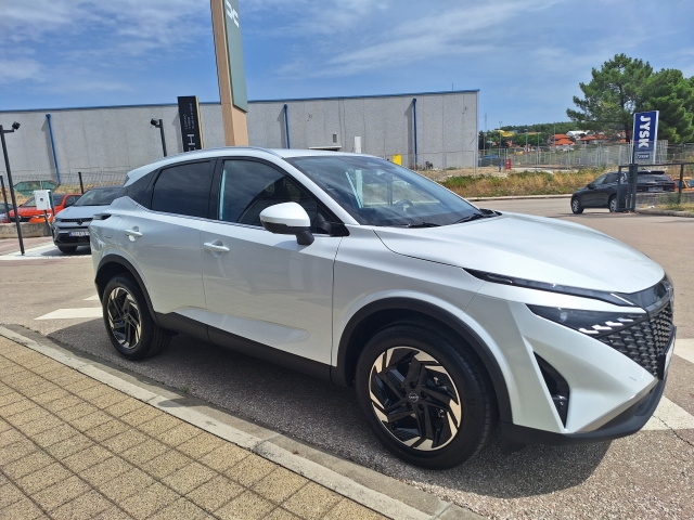 Nissan Qashqai 1,3 DIG-T MHEV N-Connecta X-Tronic