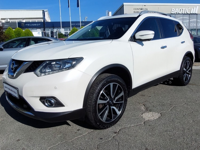 Nissan X-Trail 1,6 dCi N-Connecta ALU NAVI LED KAMERA 2XPDC