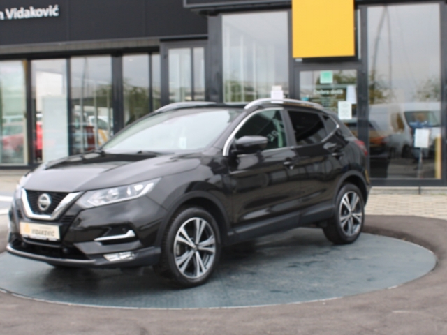 Nissan Qashqai 1,3 DIG-T 140 N-Connecta