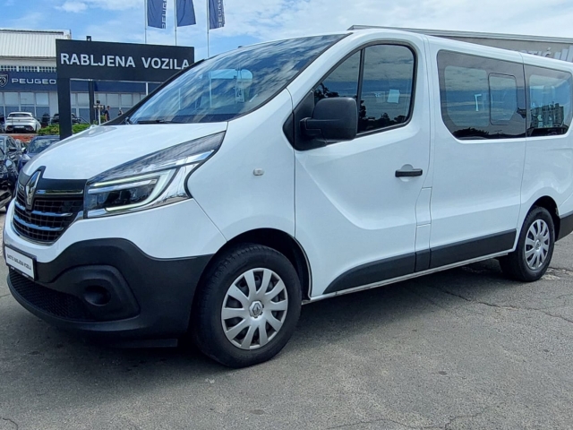 Renault Trafic 2,0 dCi *PUTNIČKI 8+1*NAVI LED *GARANCIJA*