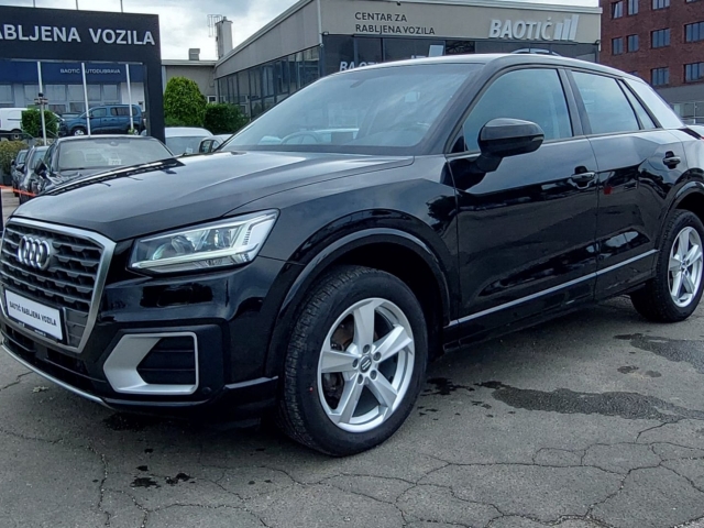 Audi Q2 30 TDI Sport S-tronic ALU NAVI FULL LED PDC ADAPT.TEMP.*GARANC*