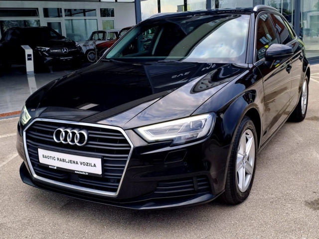 Audi A3 Sportback 2.0 TDI 110 KW S-TRONIC NAVI LED *GARANC.*