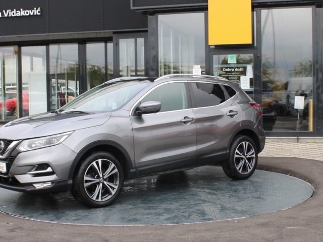 Nissan Qashqai 1,3 DIG-T 140 N-Connecta