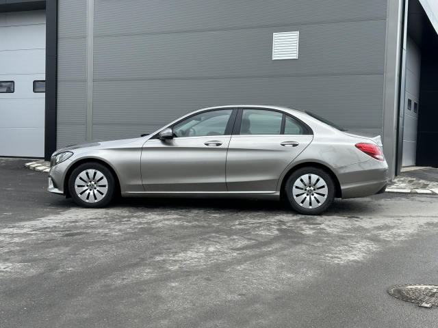 Mercedes C-klasa MERCEDES-BENZ C 200 D