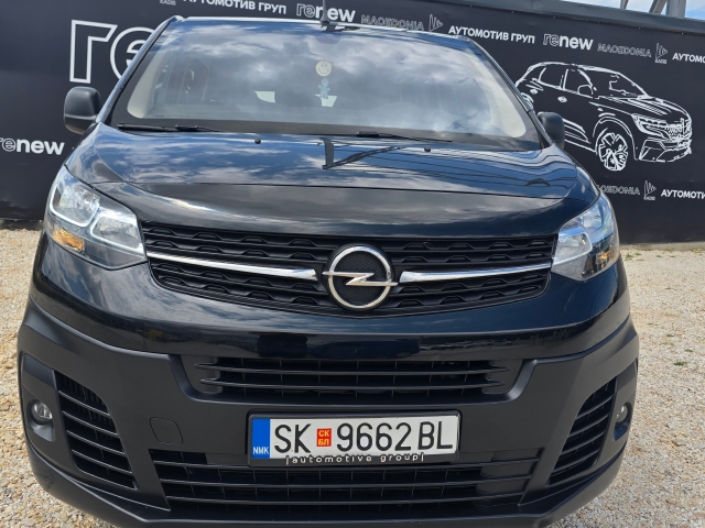 Opel Vivaro Combi 2.0 HDI 177hp Auto 2022